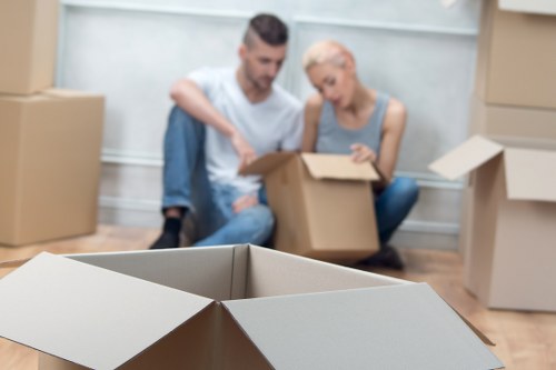 House removals support for family homes near Teddington