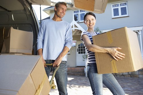 Loading and delivery assistance for local moves in Teddington